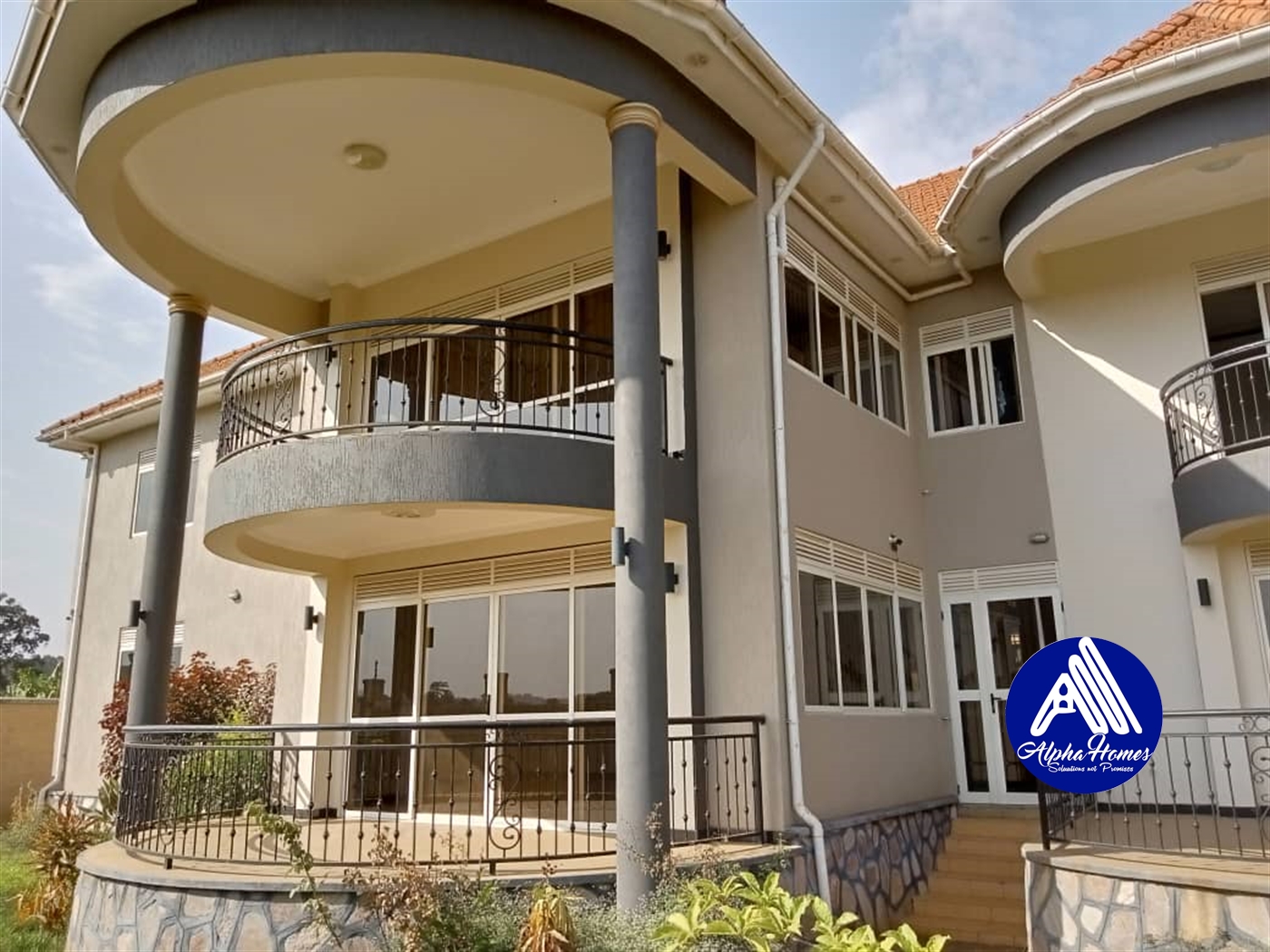 Mansion for rent in Lubowa Wakiso