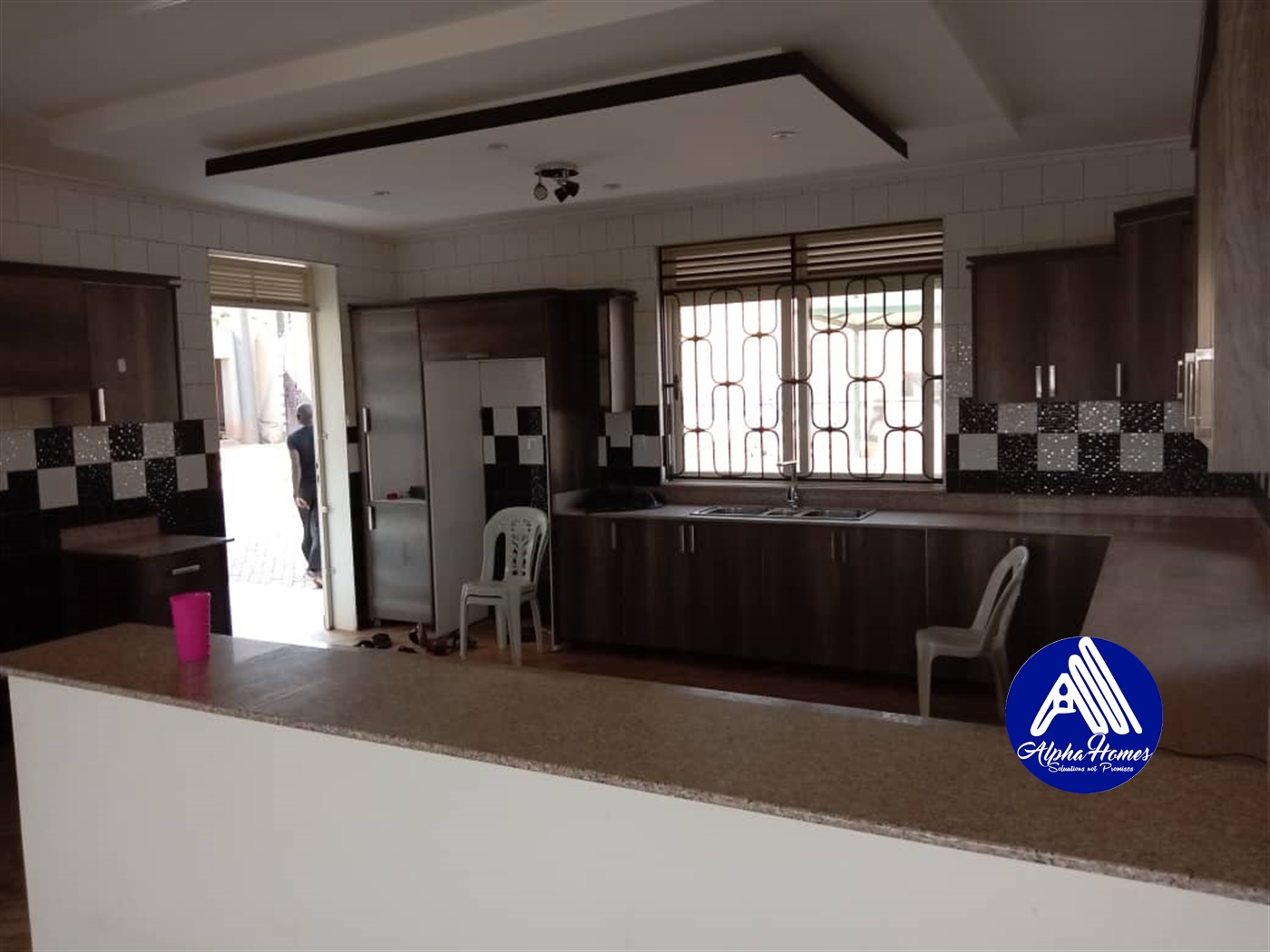 Mansion for rent in Lubowa Wakiso