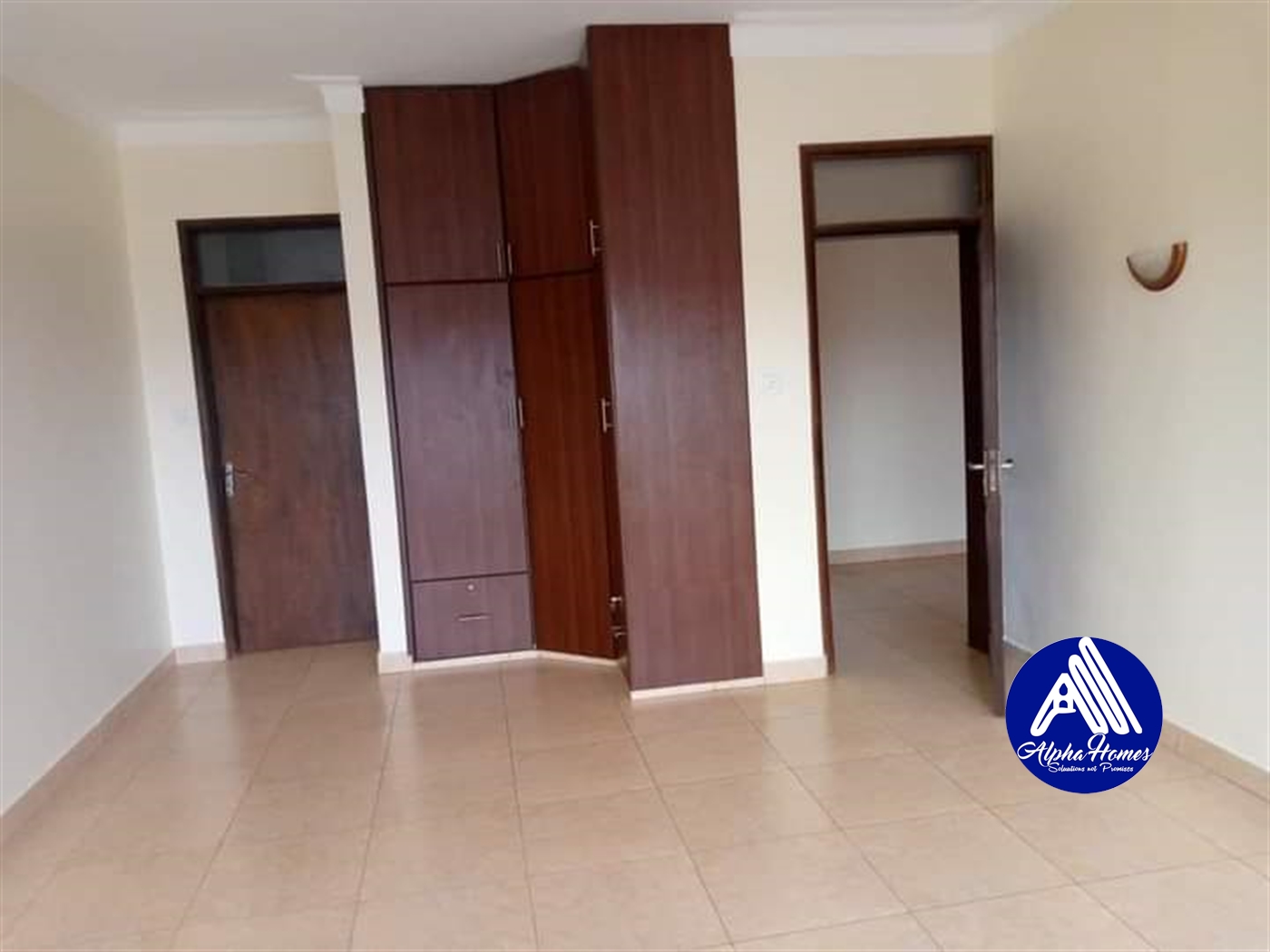 Duplex for rent in Bukoto Wakiso