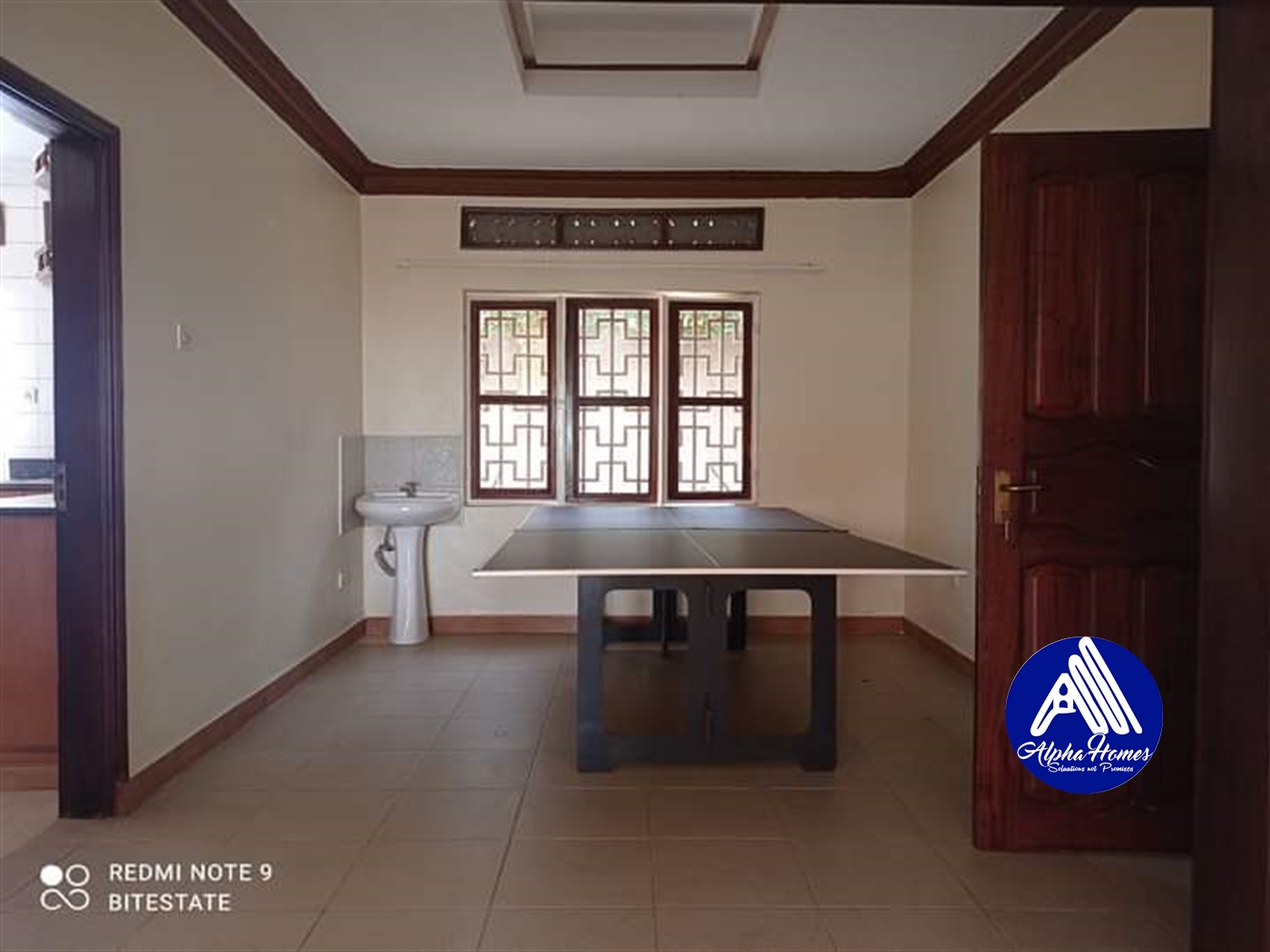 Bungalow for rent in Kyambogo Kampala