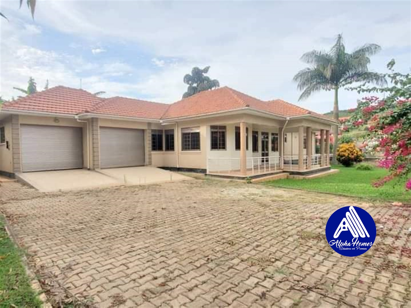 Bungalow for rent in Kisaasi Kampala