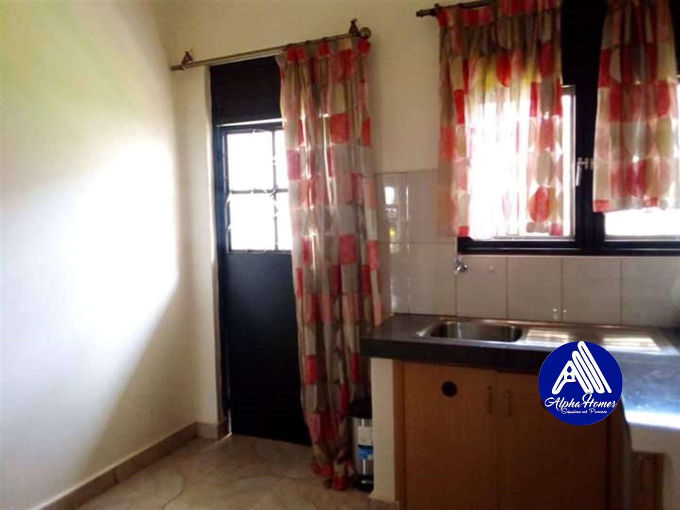 Semi Detached for rent in Namungoona Wakiso