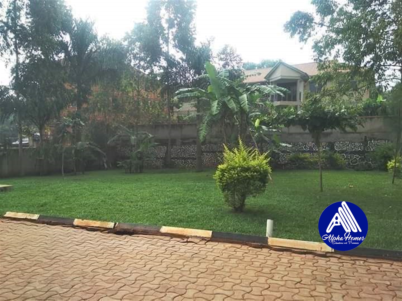 Apartment for rent in Kiwaatule Kampala