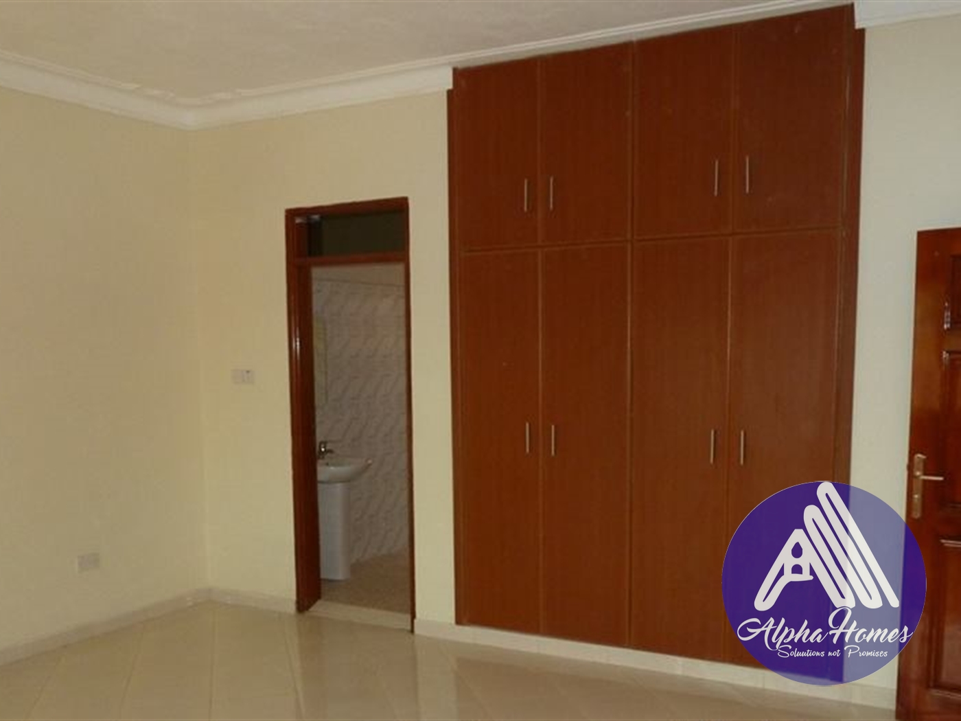 Semi Detached for rent in Kyaliwajjala Wakiso