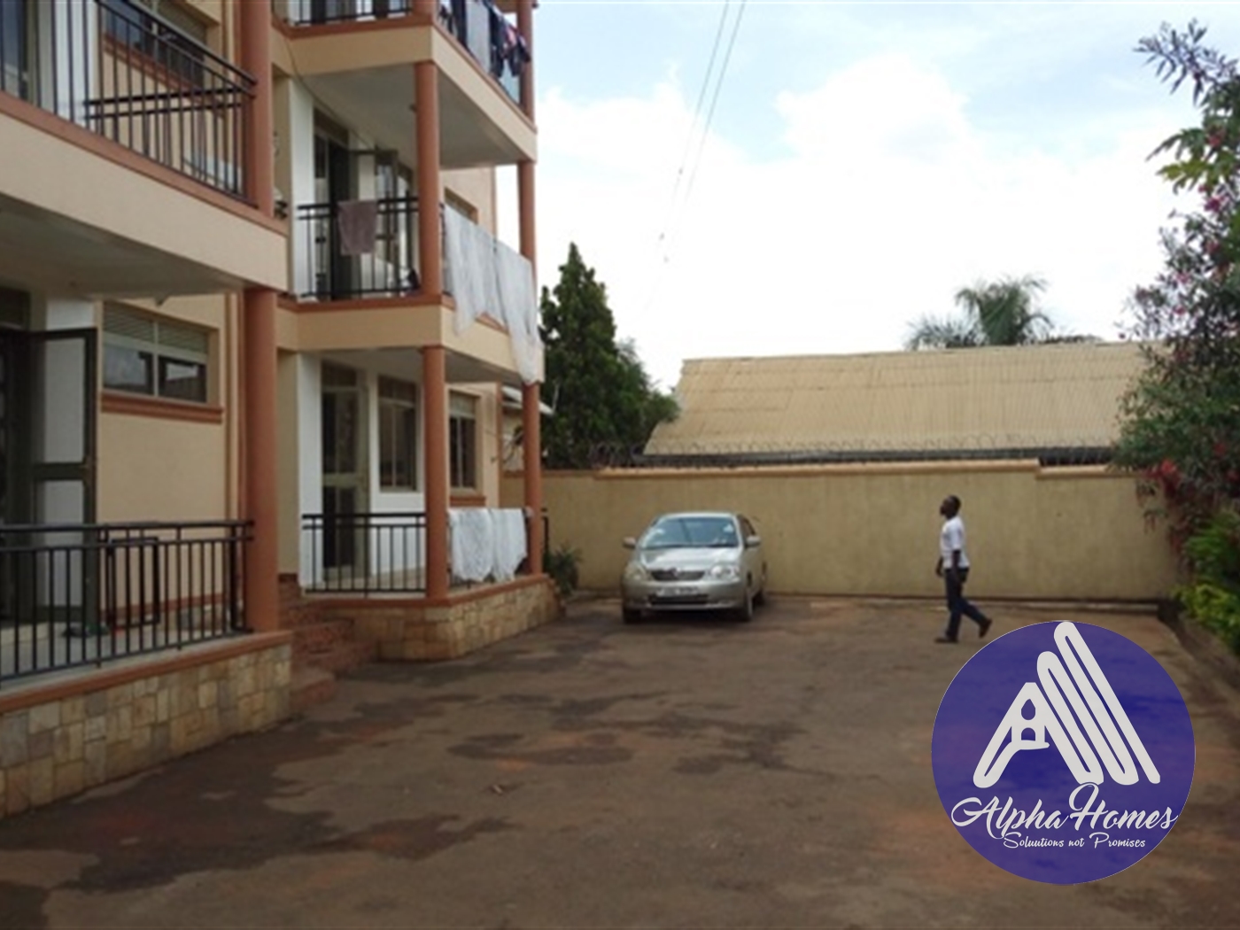 Apartment for rent in Kiwaatule Kampala