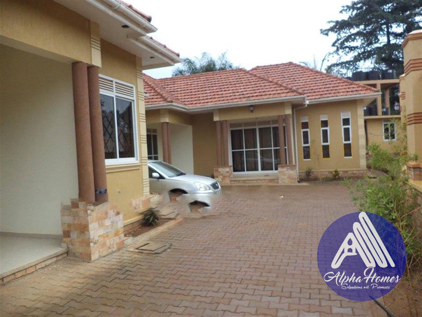 Semi Detached for rent in Kyanja Kampala