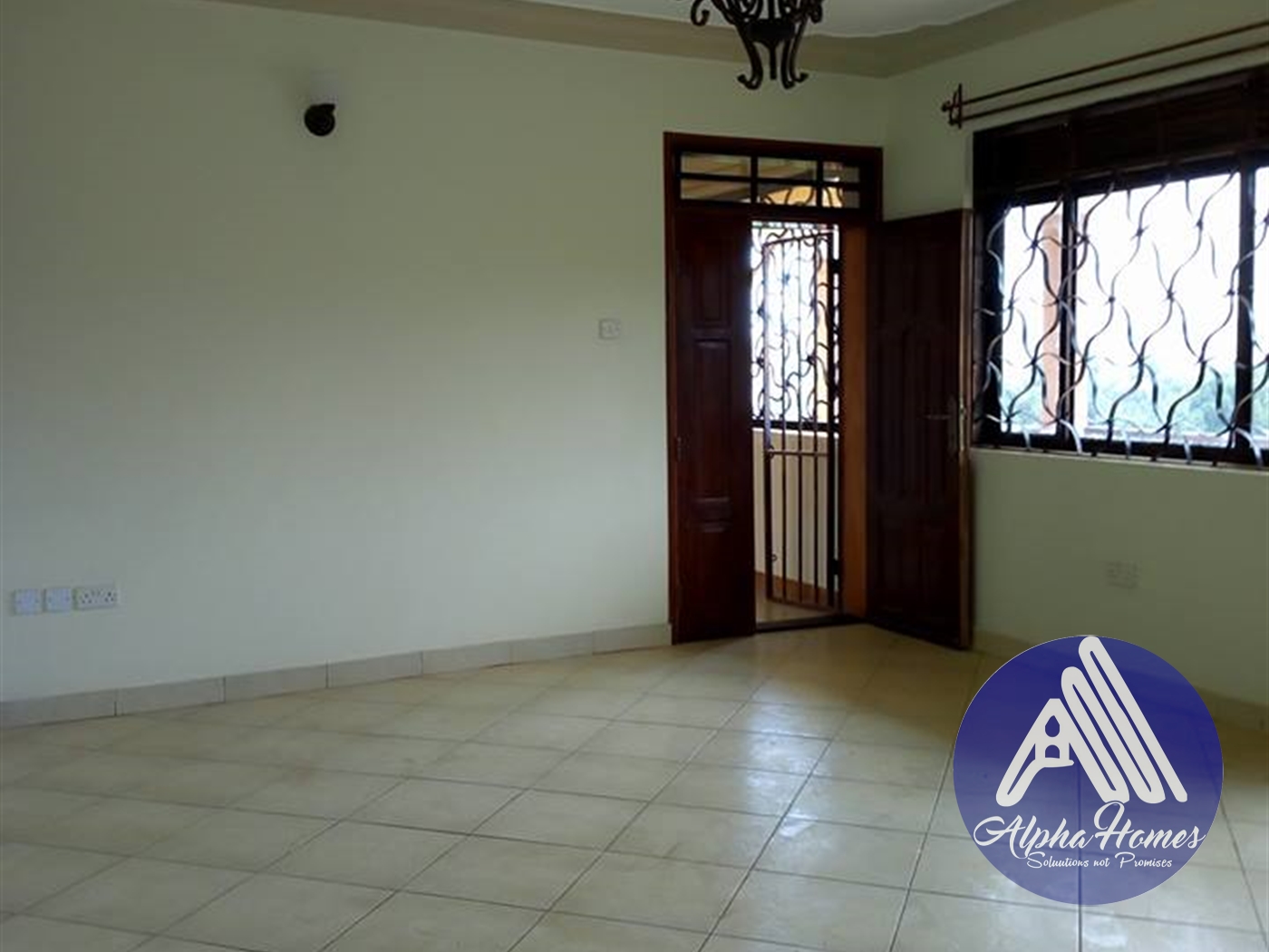 Apartment for rent in Kisaasi Wakiso