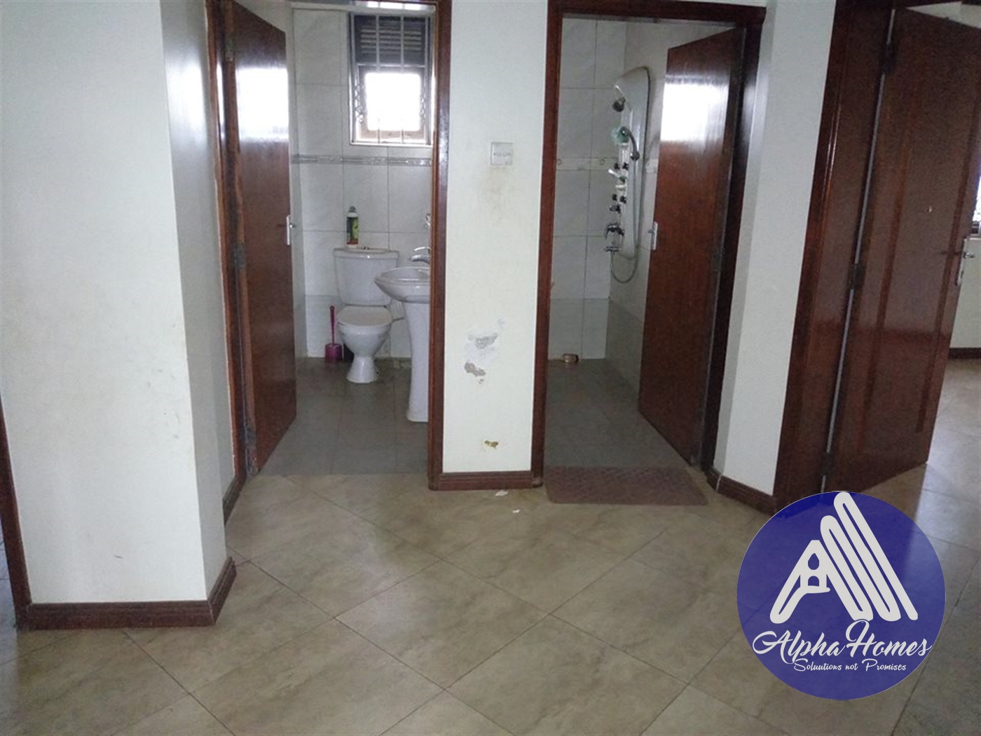 Apartment for rent in Kiwaatule Kampala