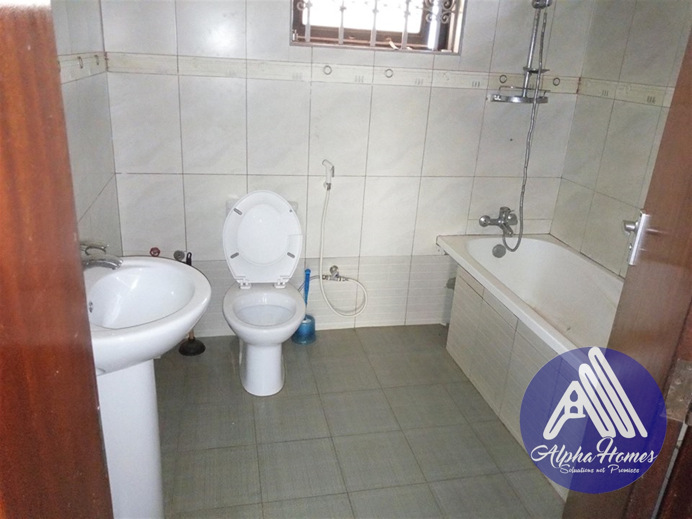 Apartment for rent in Kiwaatule Kampala