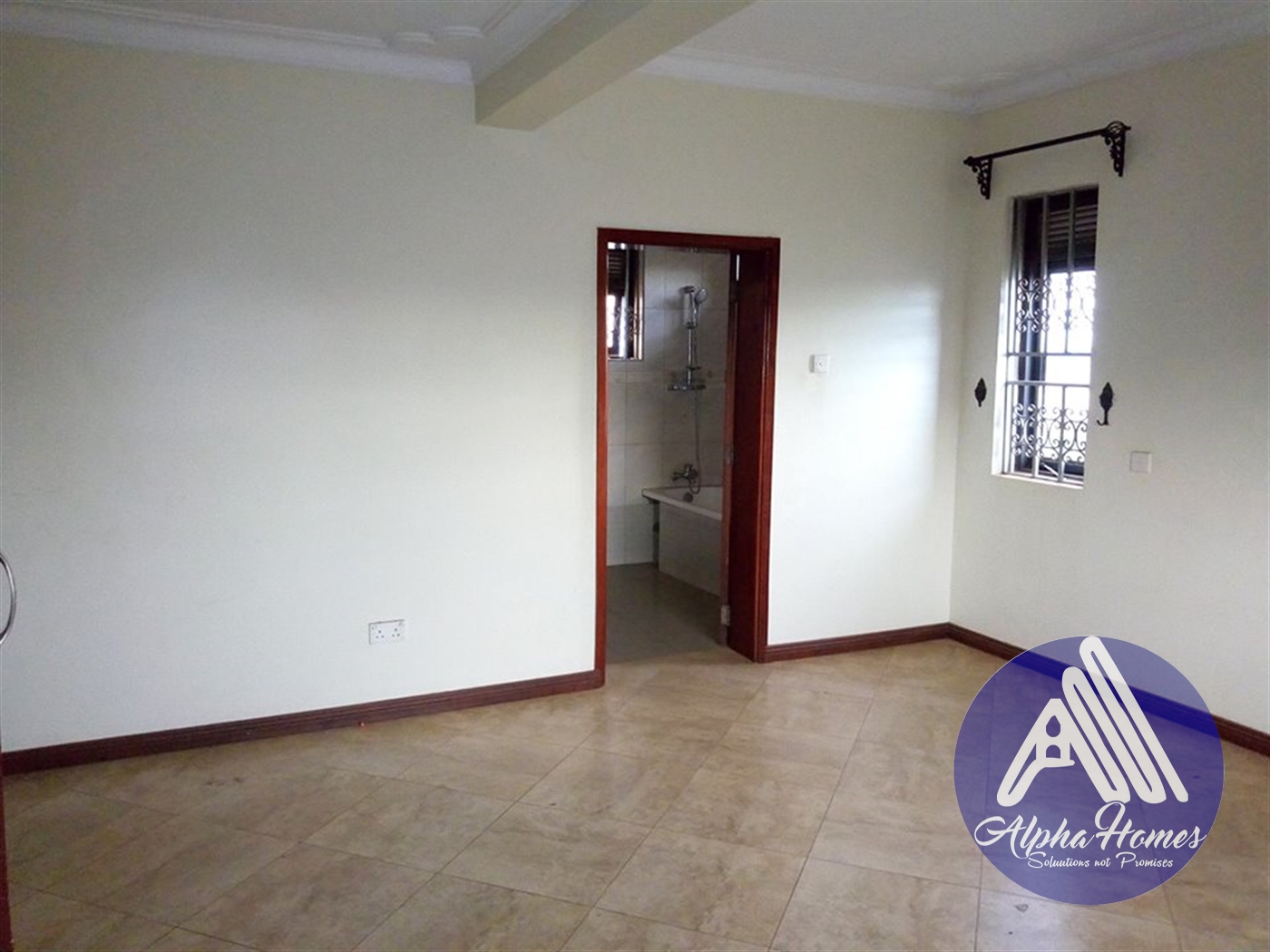 Apartment for rent in Kiwaatule Kampala