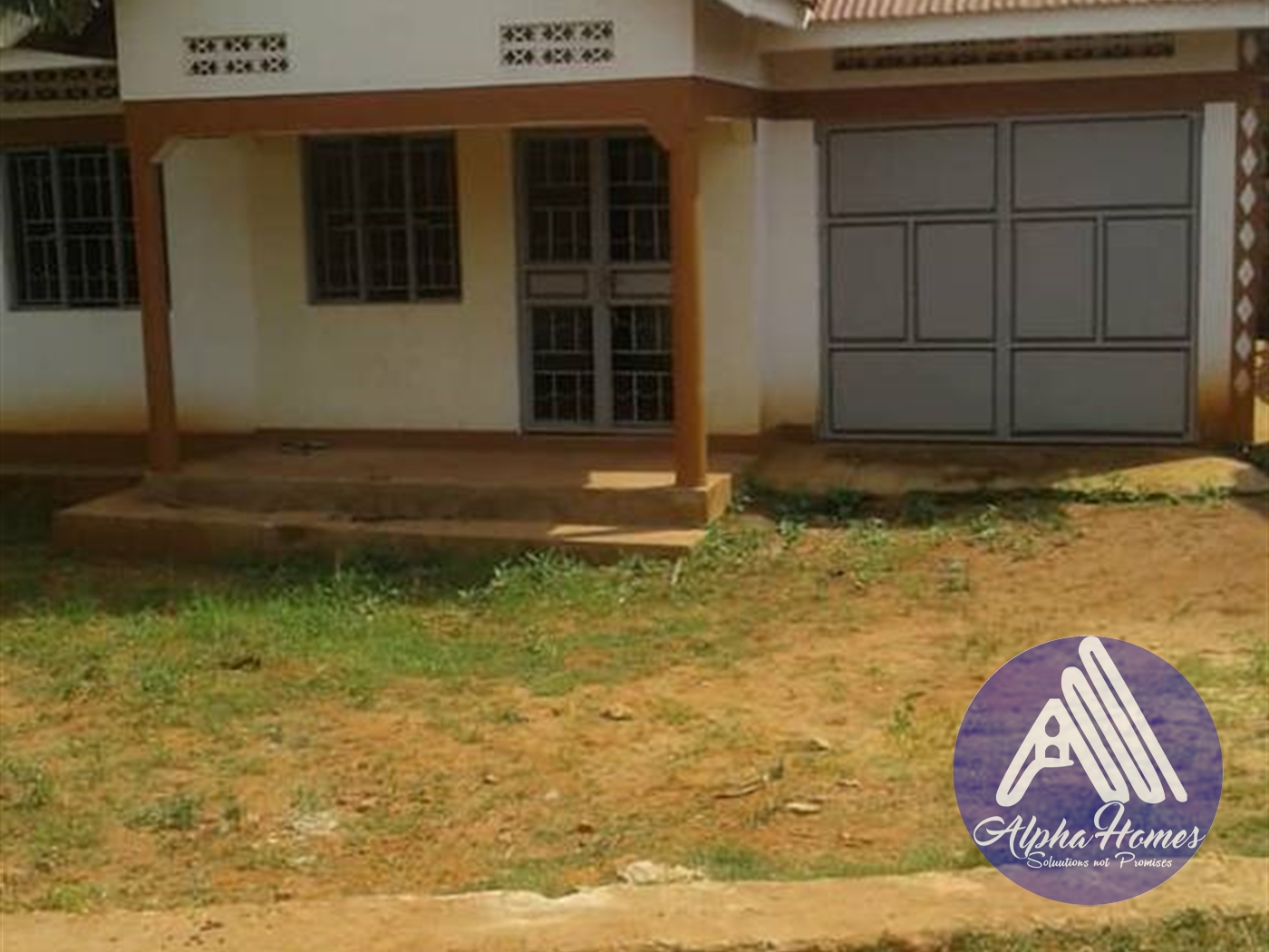 Bungalow for sale in Kitende Wakiso