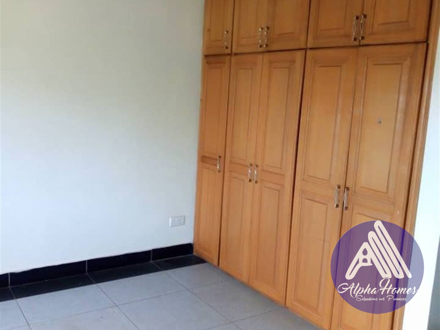 Apartment for rent in Kisaasi Kampala