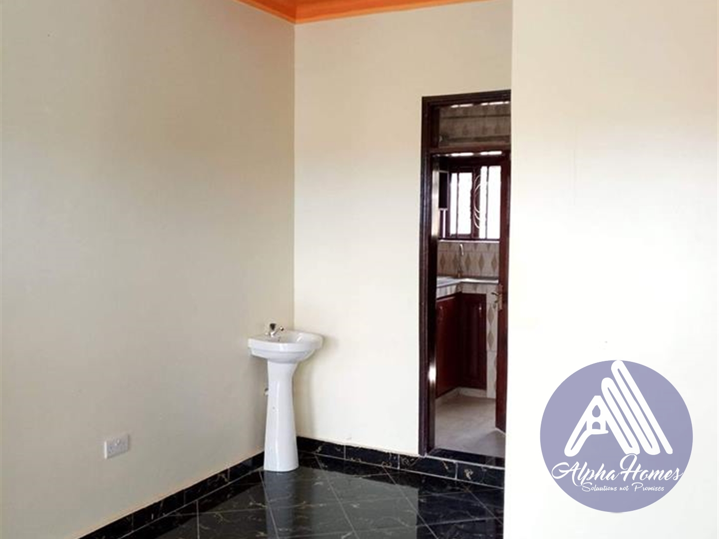 Semi Detached for rent in Kyanja Kampala