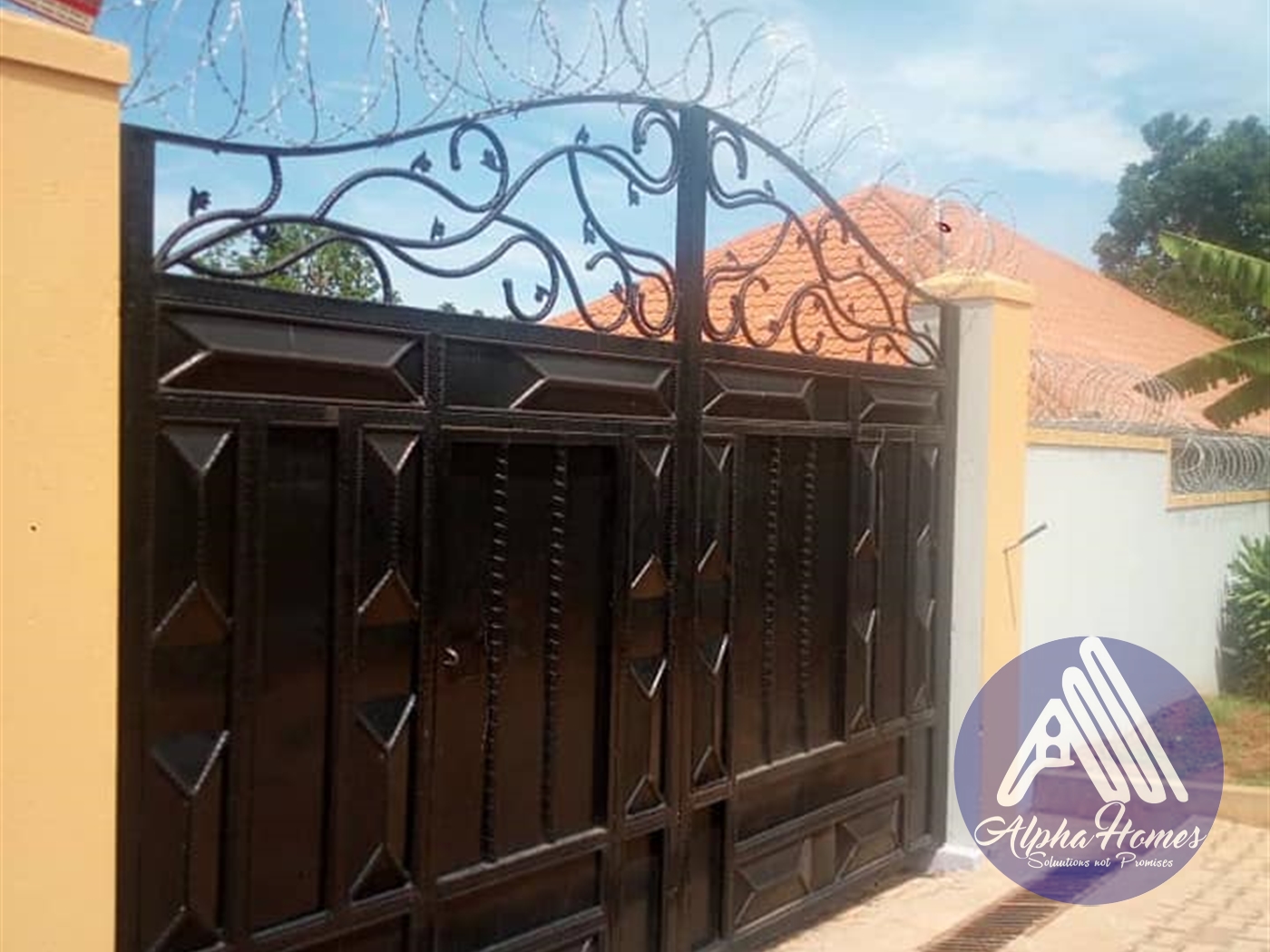 Bungalow for sale in Kitende Wakiso