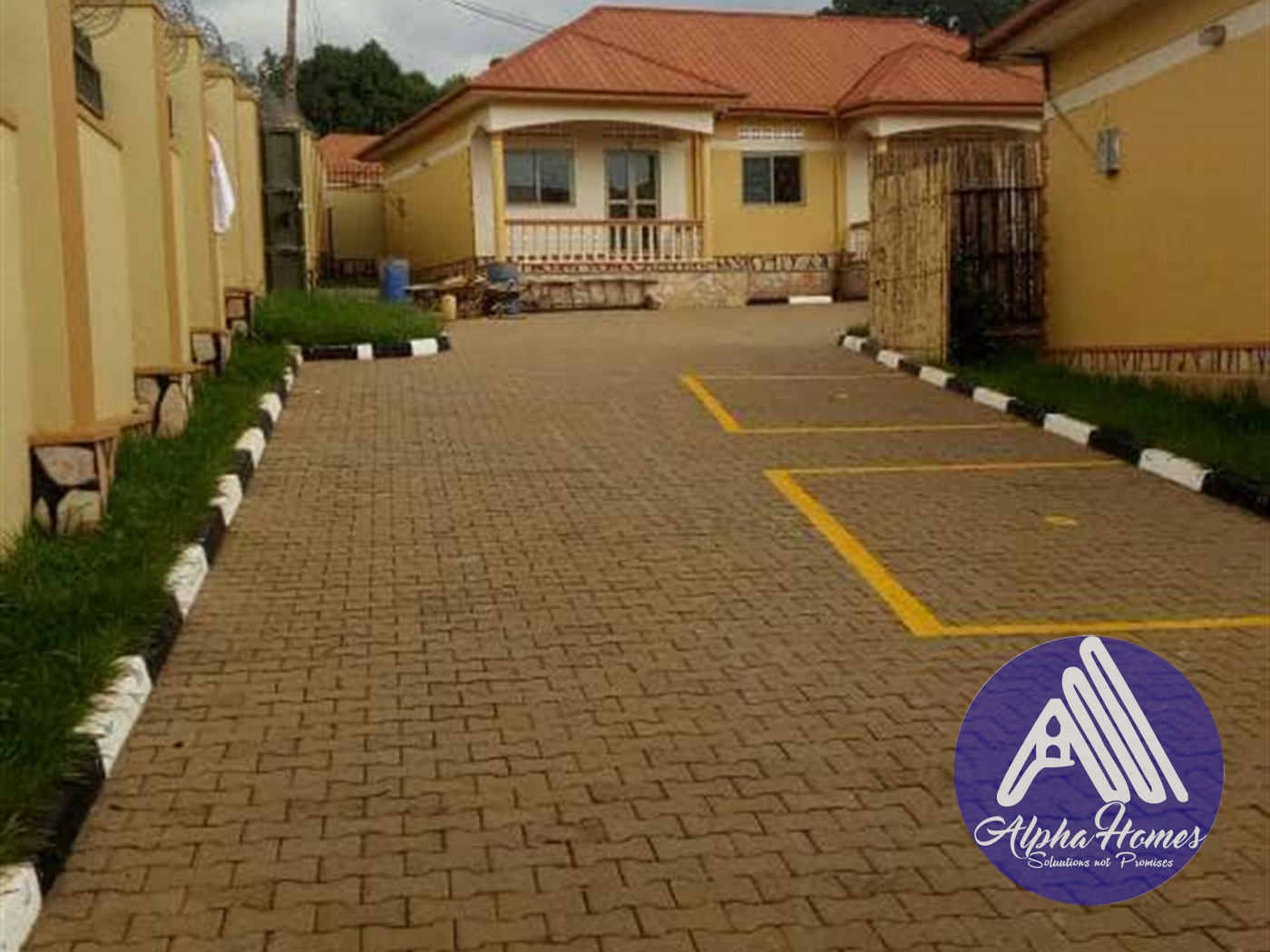 Semi Detached for rent in Mpererwe Wakiso