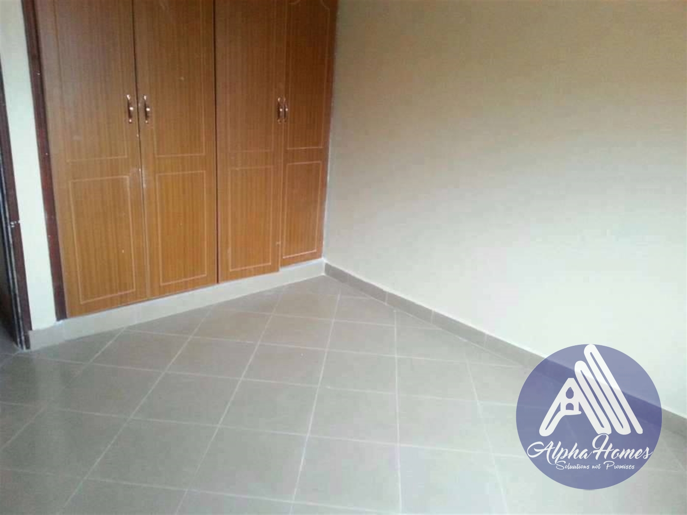 Semi Detached for rent in Mpererwe Wakiso