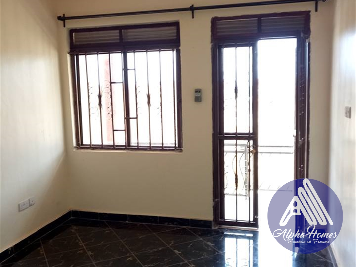 Semi Detached for rent in Kisaasi Kampala