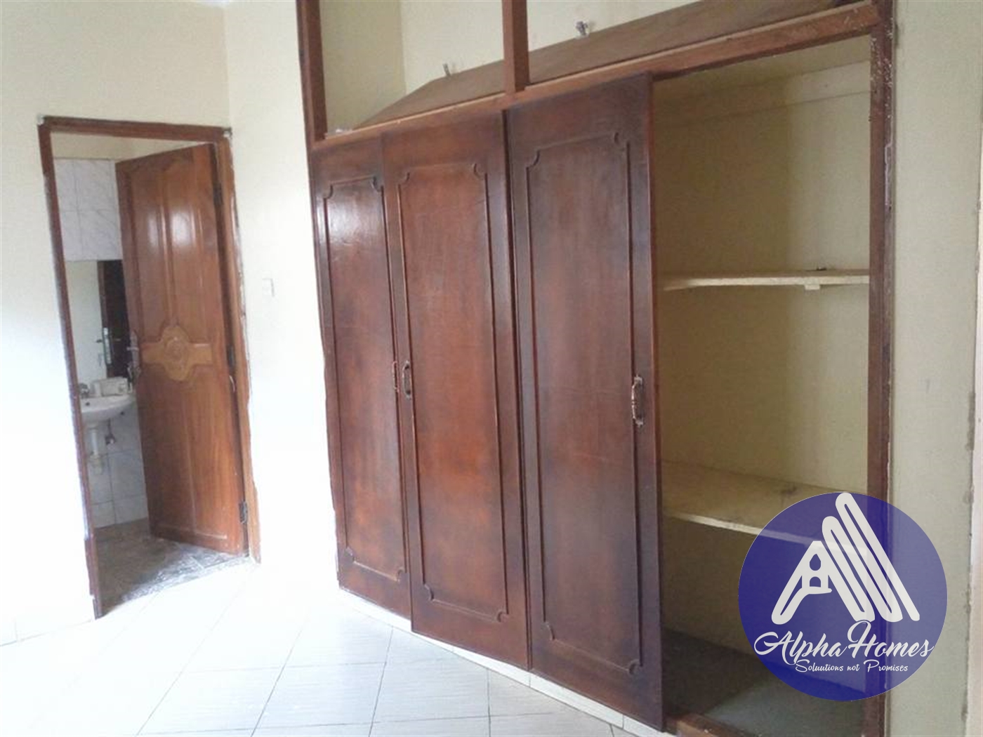 Semi Detached for rent in Najjera Wakiso