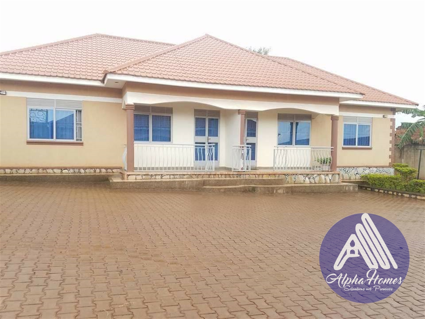 Semi Detached for rent in Kisaasi Kampala