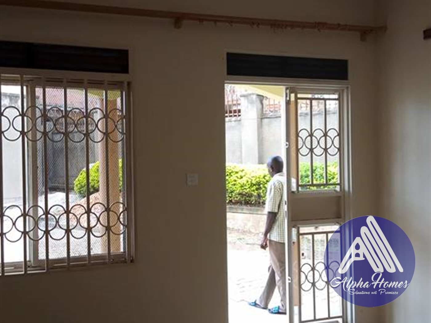 Semi Detached for rent in Bweyogerere Wakiso