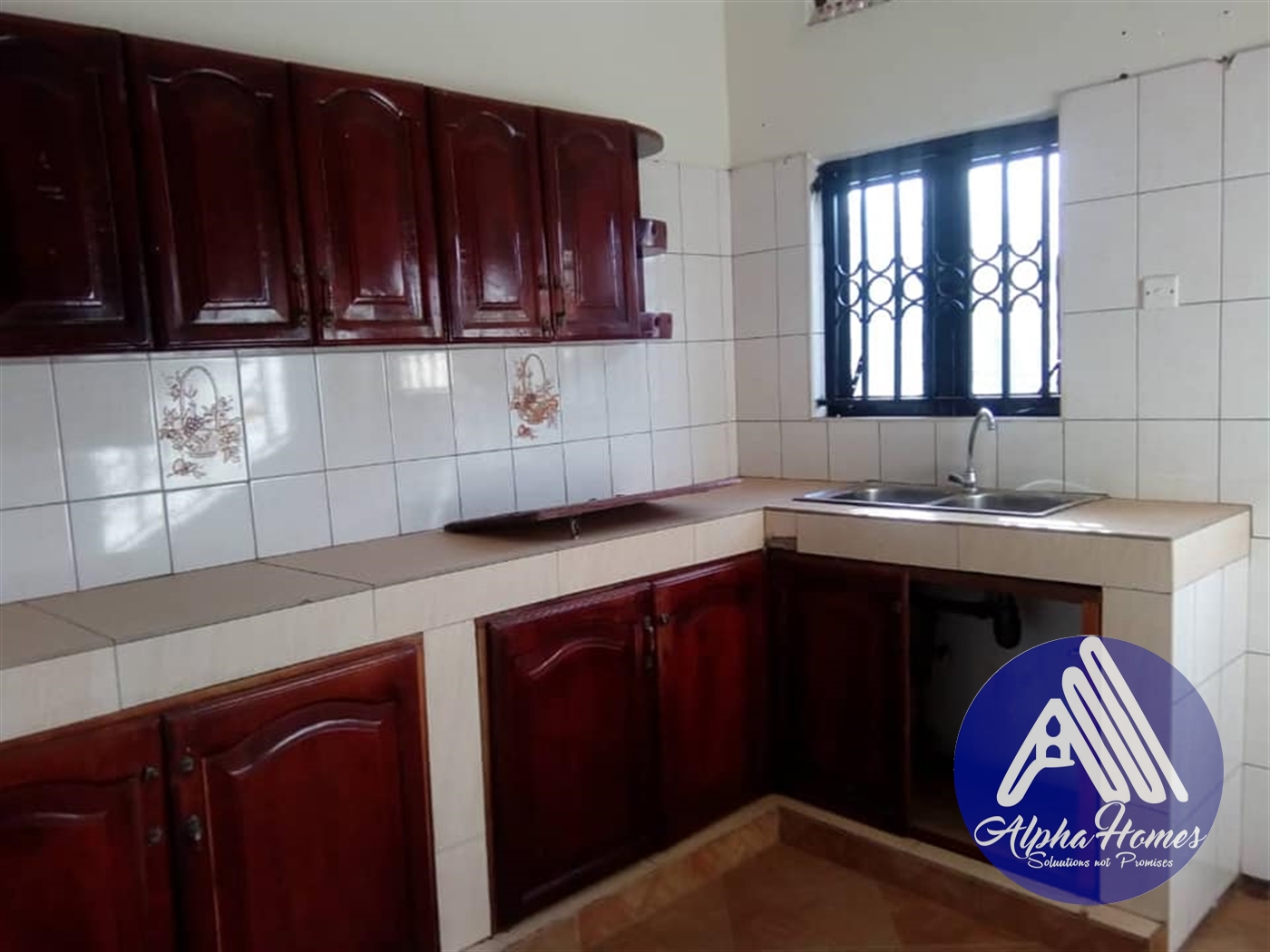 Bungalow for rent in Bweyogerere Kampala