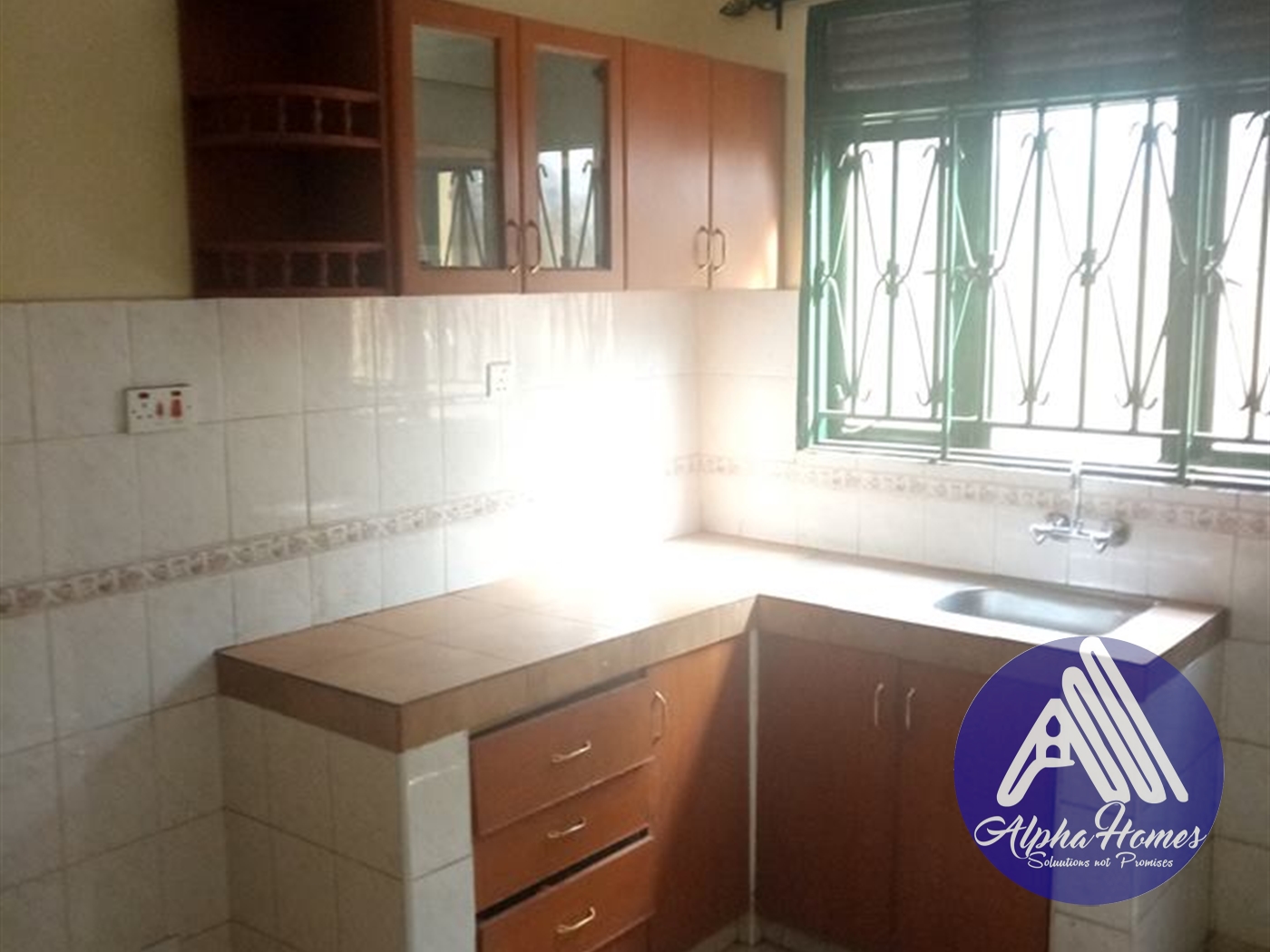 Duplex for rent in Kisaasi Kampala