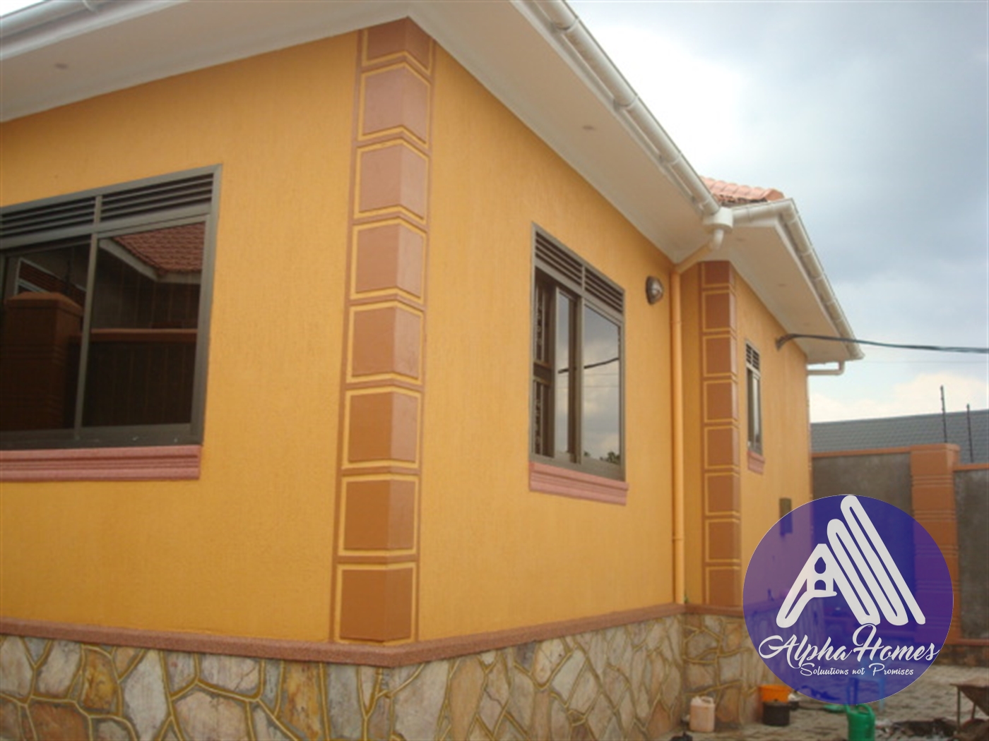 Semi Detached for rent in Kisaasi Kampala