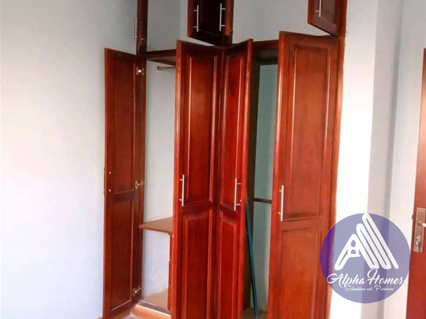 Apartment for rent in Kisaasi Kampala