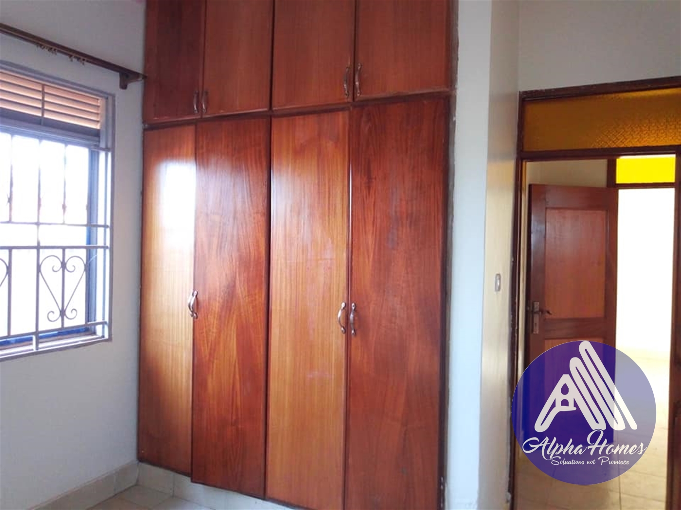 Semi Detached for rent in Kisaasi Kampala