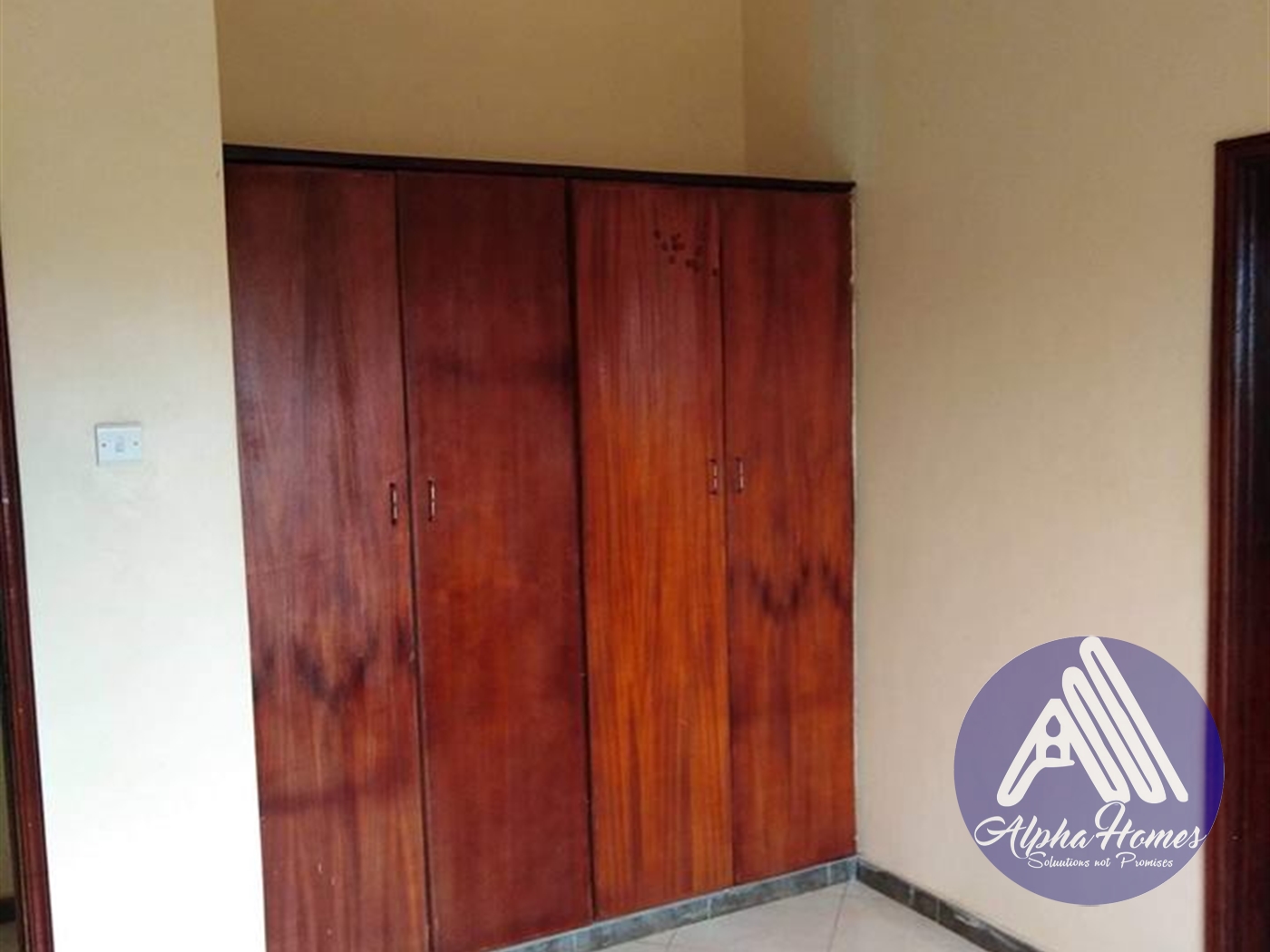 Semi Detached for rent in Kisaasi Kampala