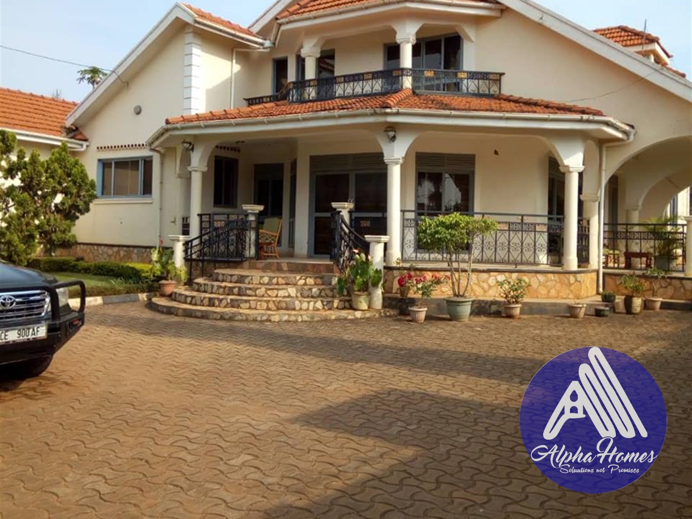 Mansion for sale in Munyonyo Kampala