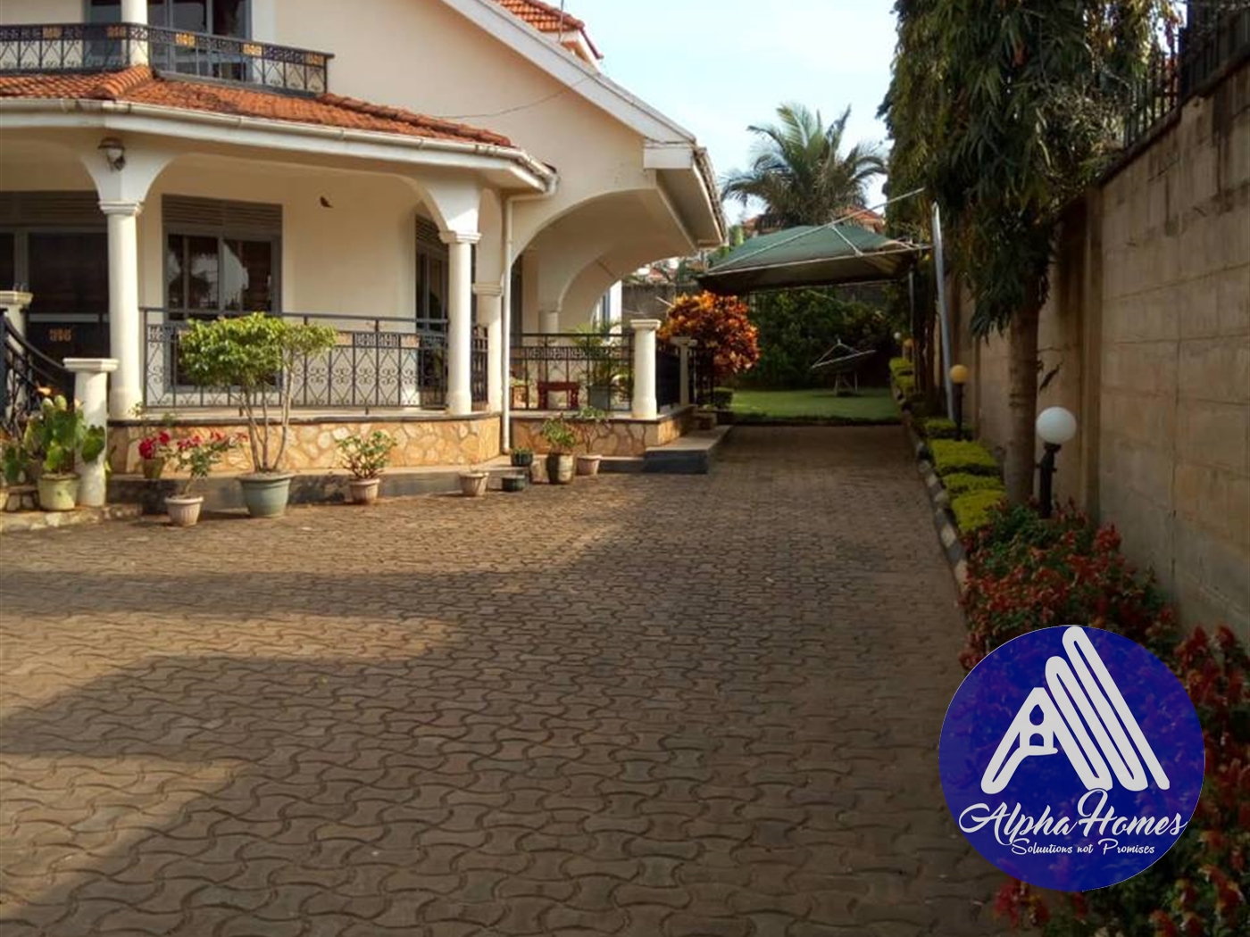 Mansion for sale in Munyonyo Kampala