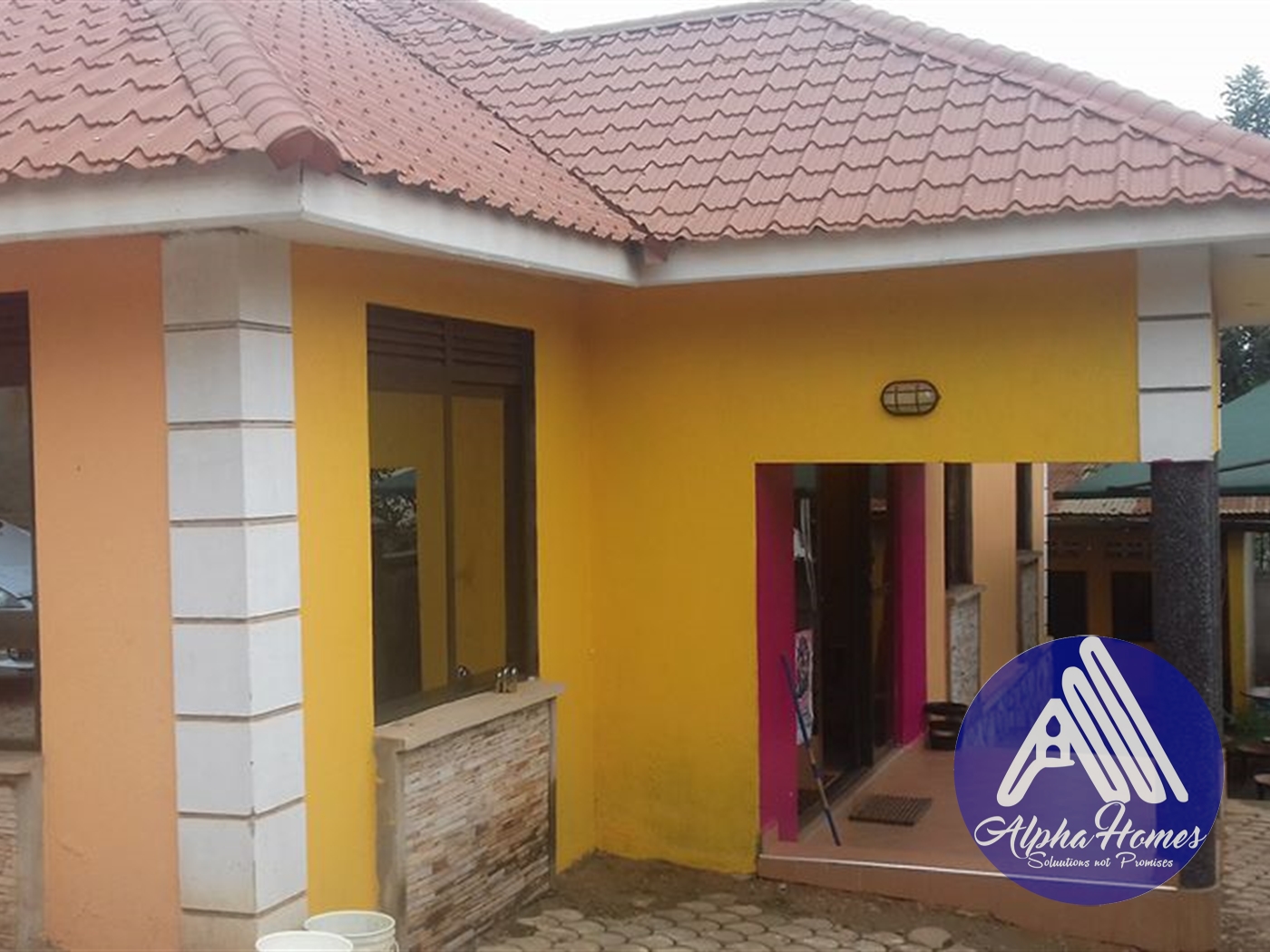 Semi Detached for rent in Bukoto Kampala