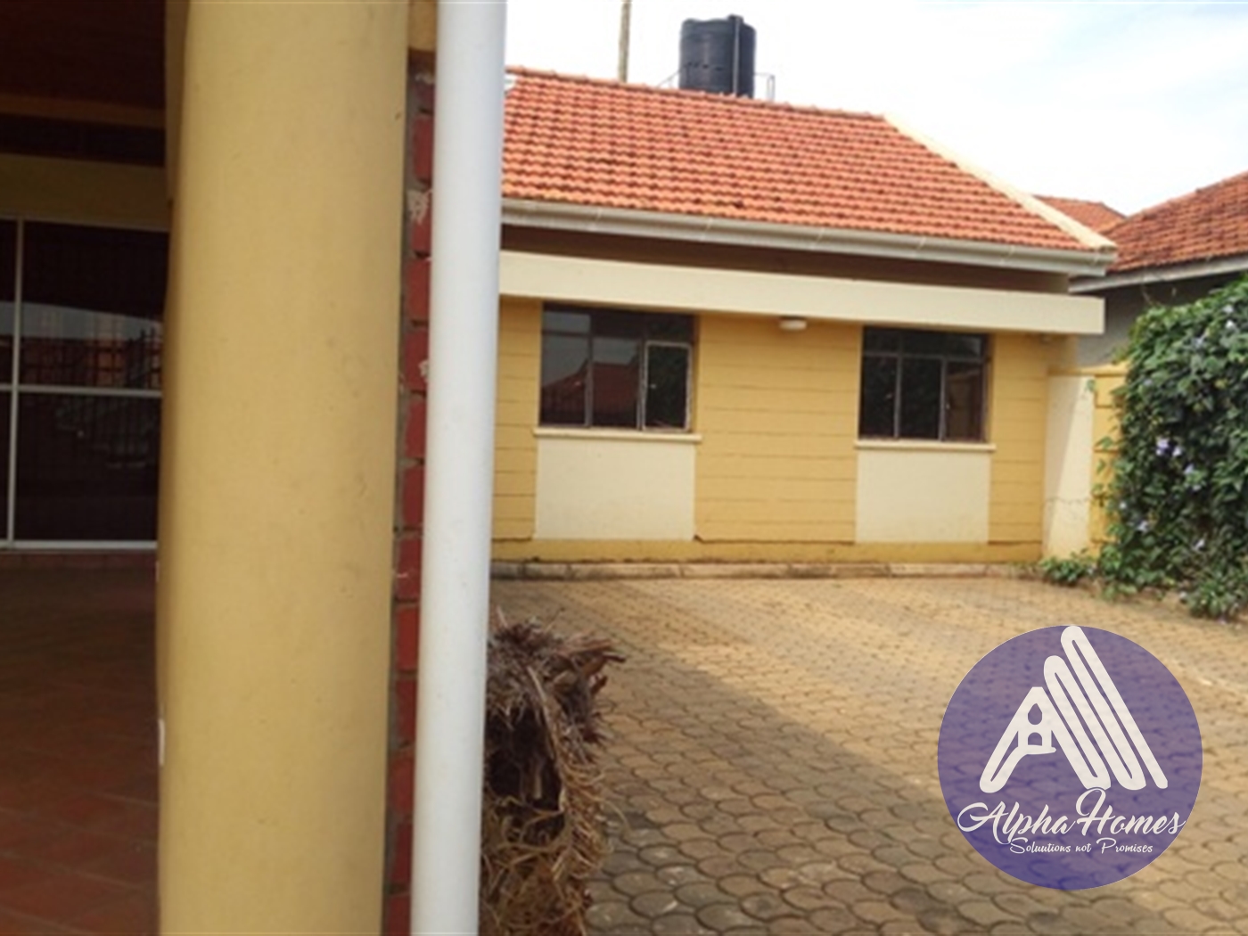 Bungalow for rent in Naalya Wakiso