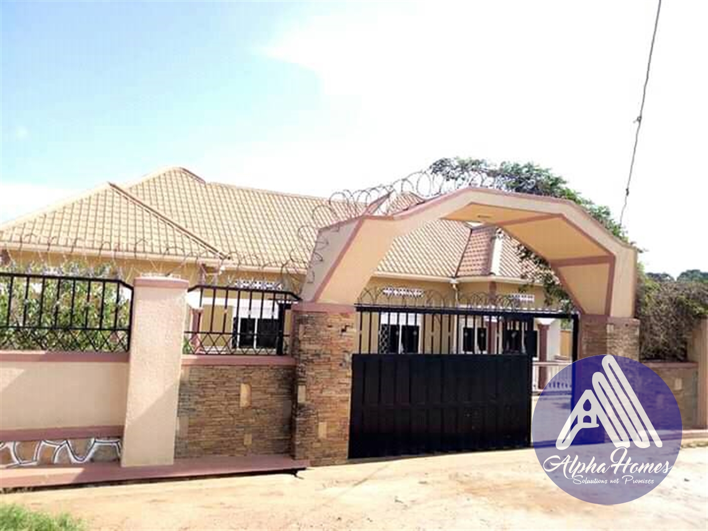 Semi Detached for rent in Mpererwe Wakiso