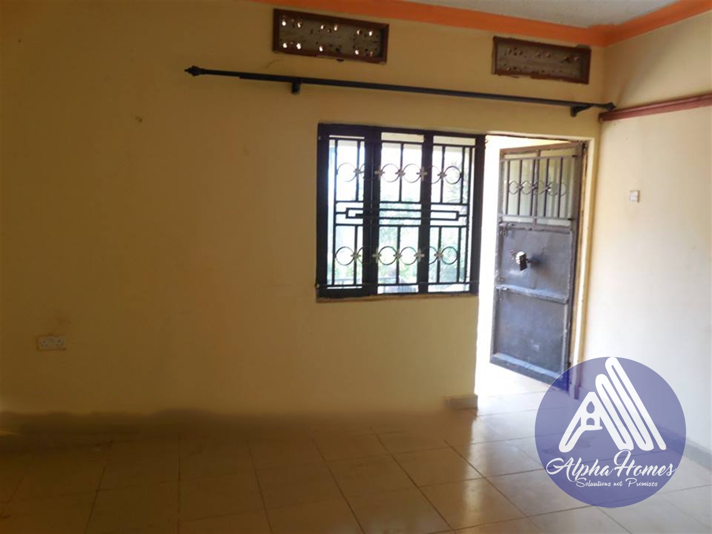 Semi Detached for rent in Bweyogerere Wakiso