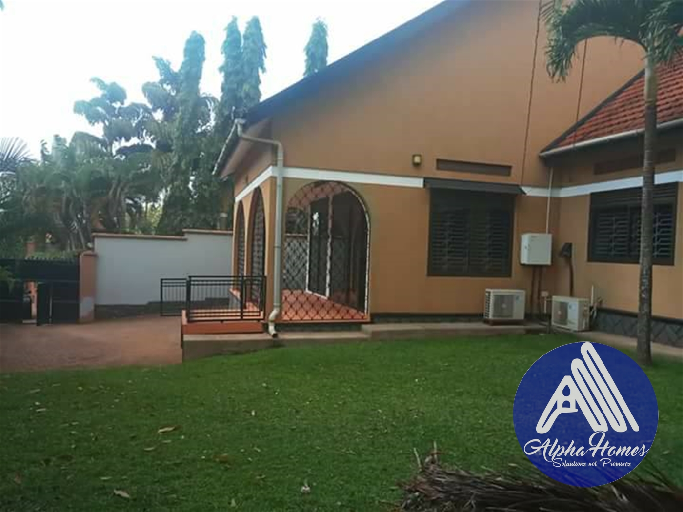 Bungalow for rent in Naguru Kampala