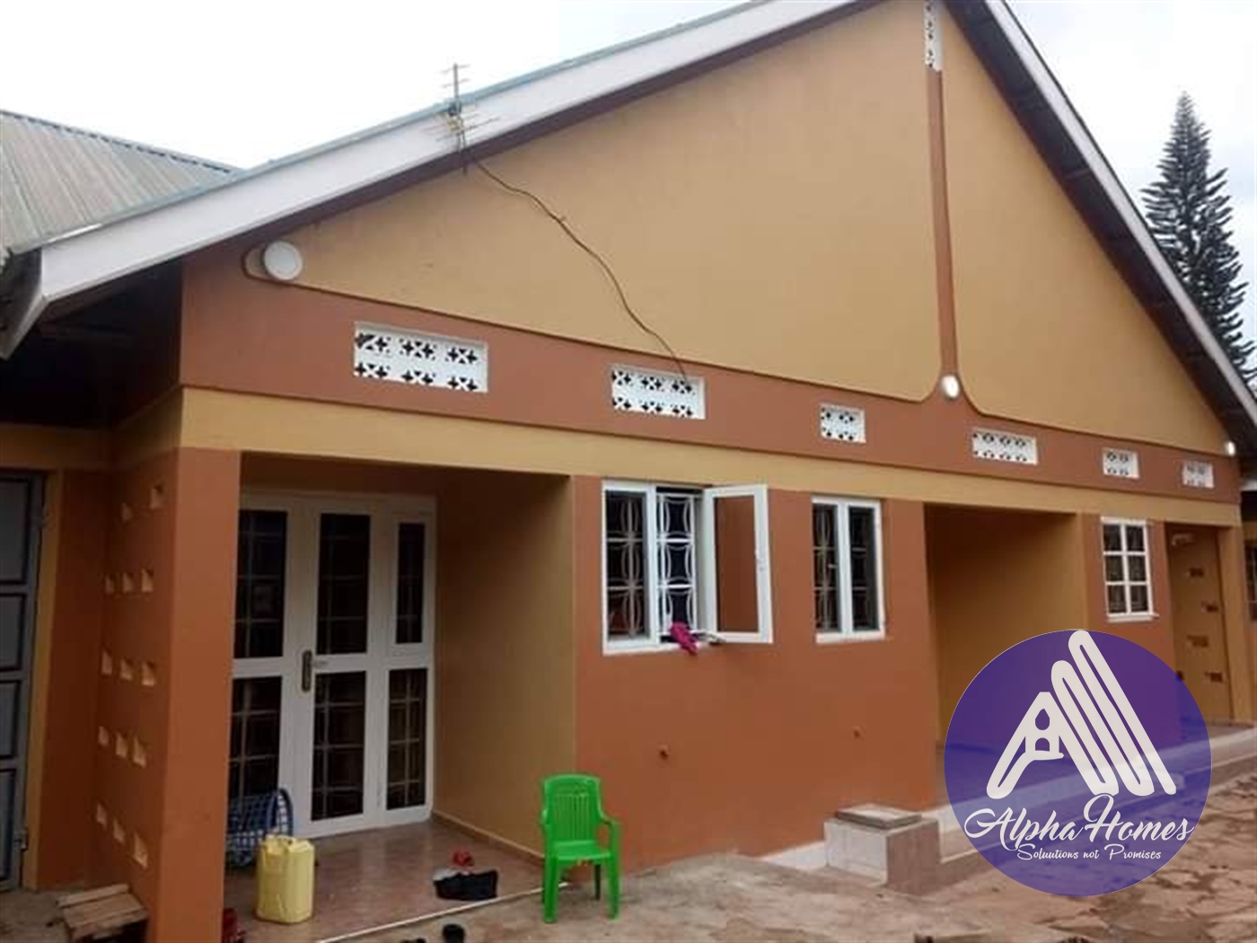 Semi Detached for rent in Kisaasi Kampala