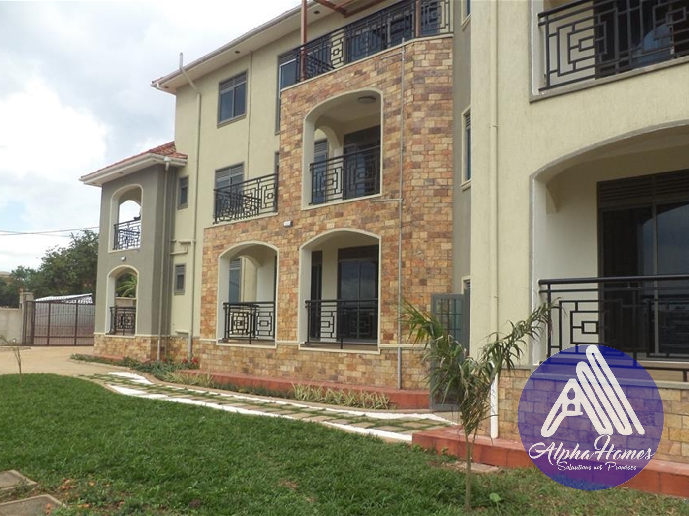 Apartment for rent in Kisaasi Kampala