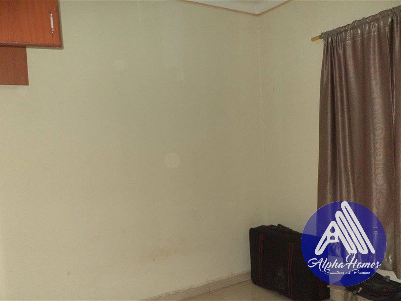 Semi Detached for rent in Kisaasi Kampala