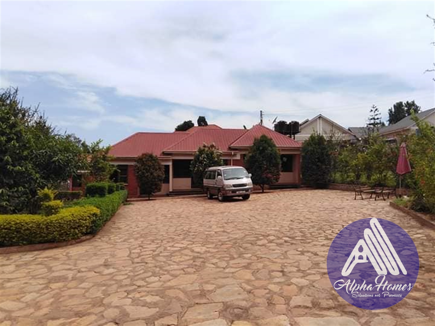 Semi Detached for rent in Kyanja Kampala