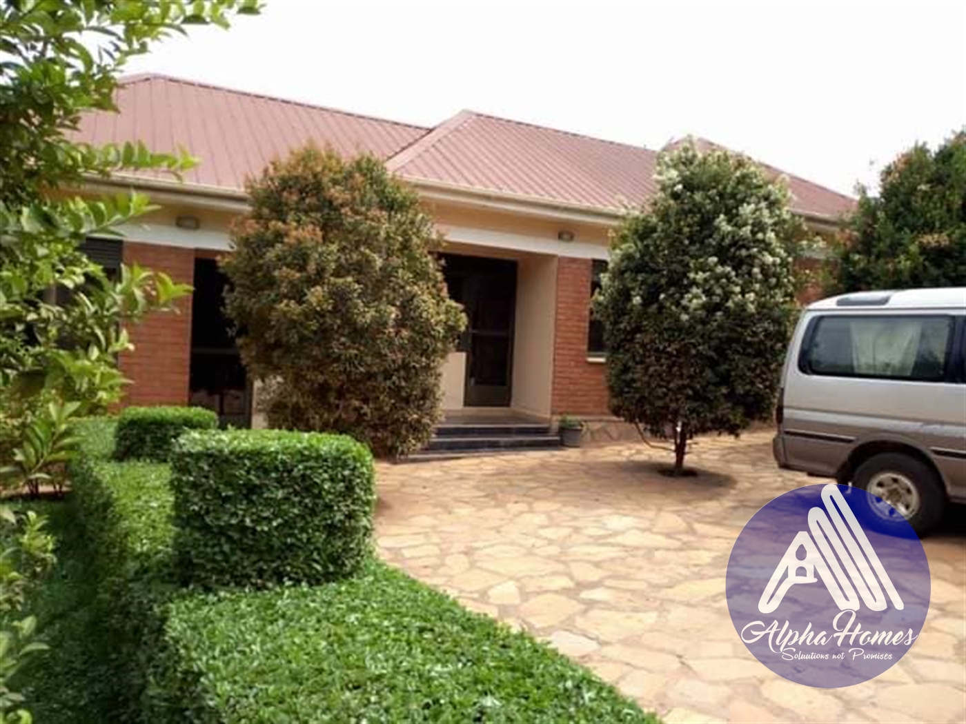 Semi Detached for rent in Kyanja Kampala