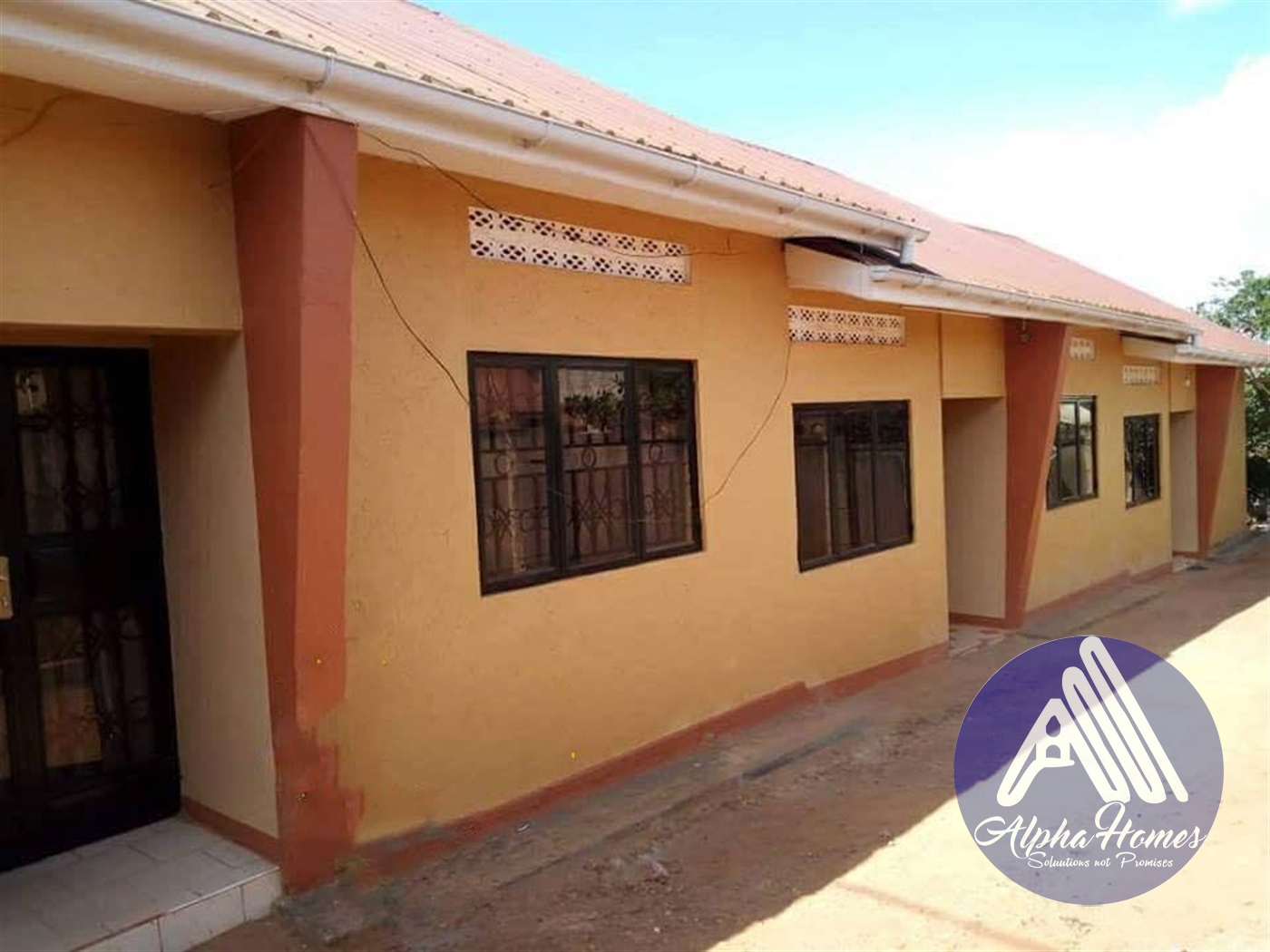 Semi Detached for rent in Naalya Kampala