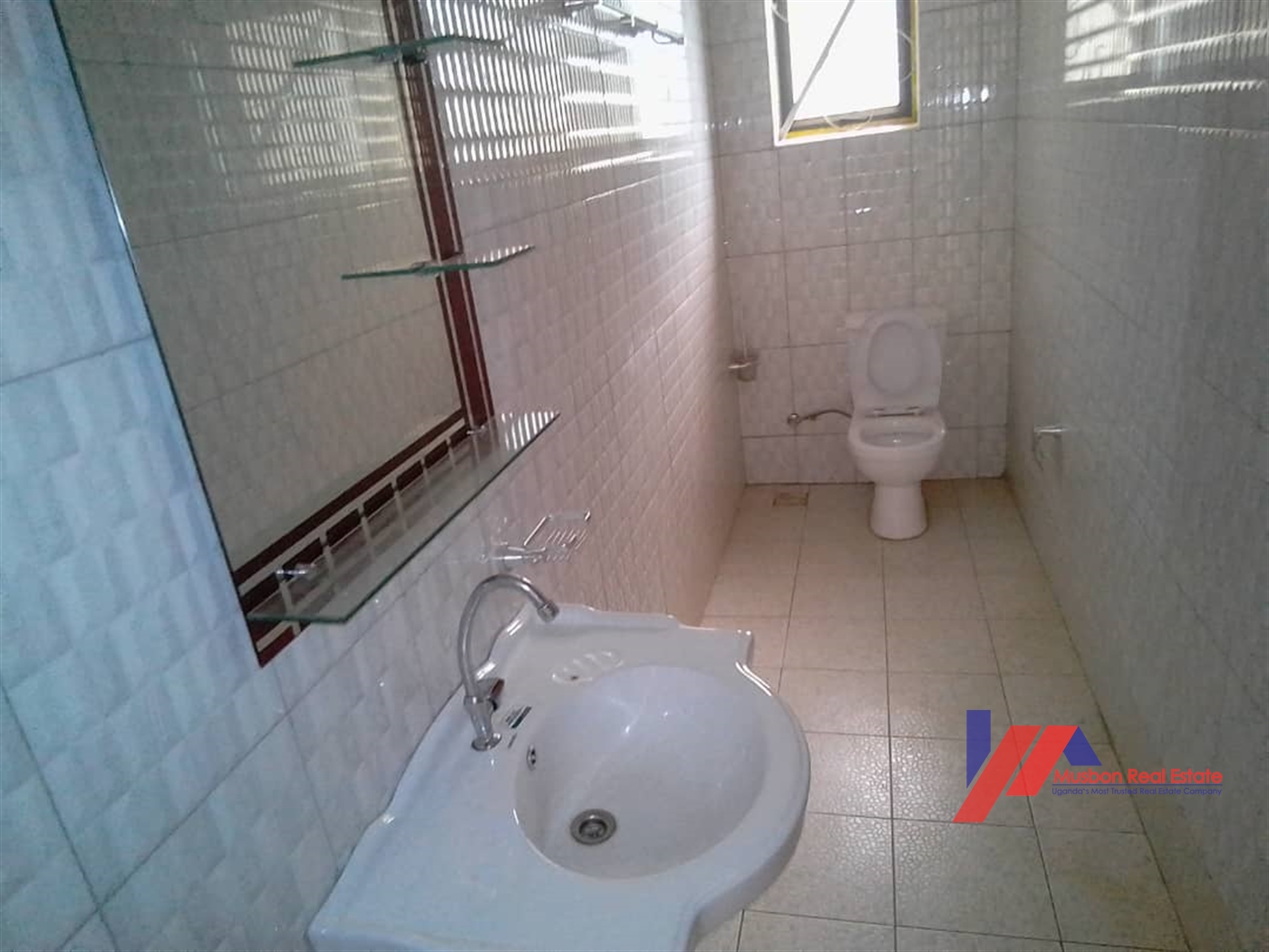 Maisonette for sale in Munyonyo Kampala