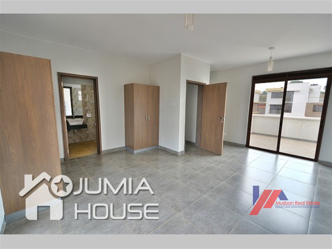 Maisonette for sale in Munyonyo Kampala