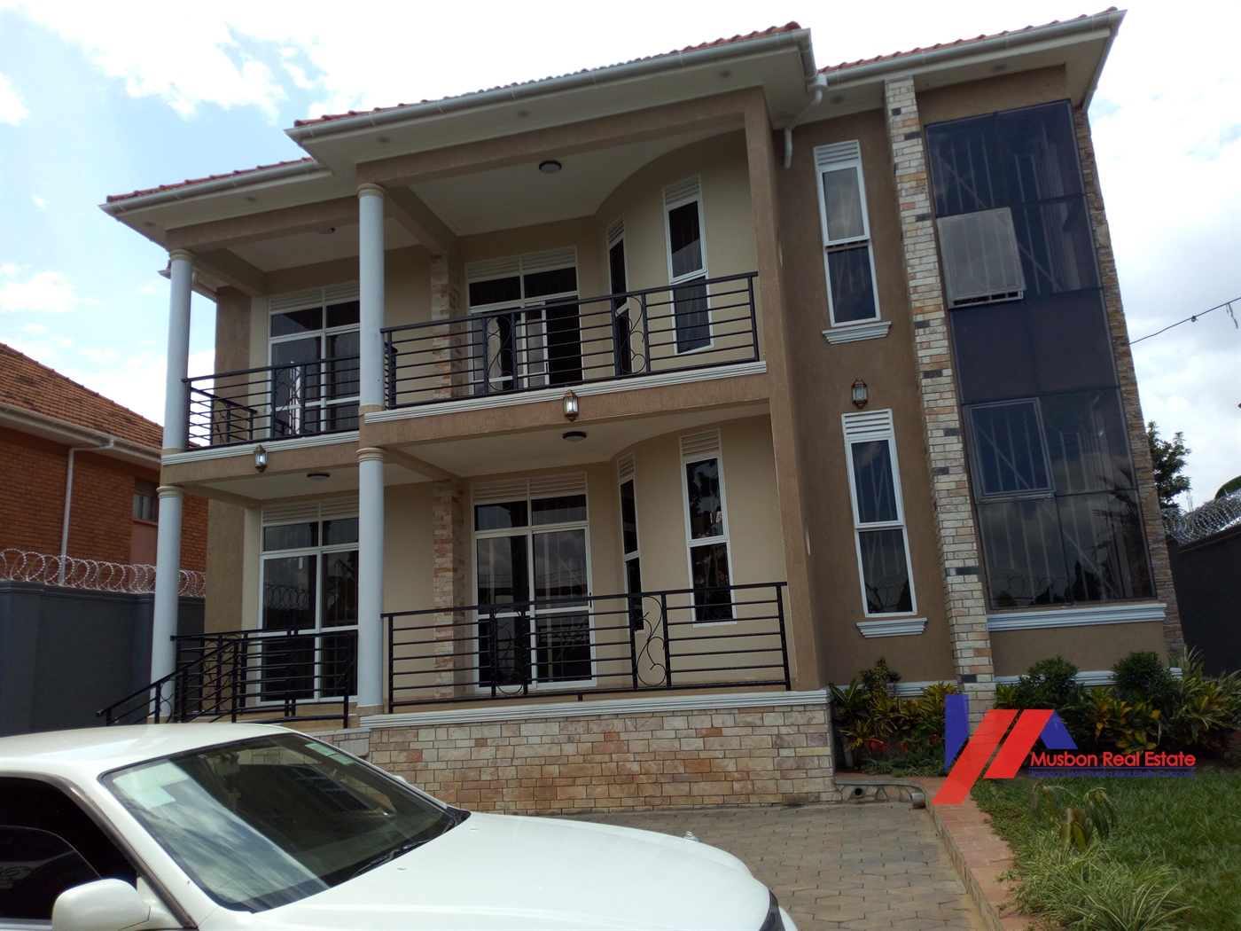 Mansion for sale in Munyonyo Kampala