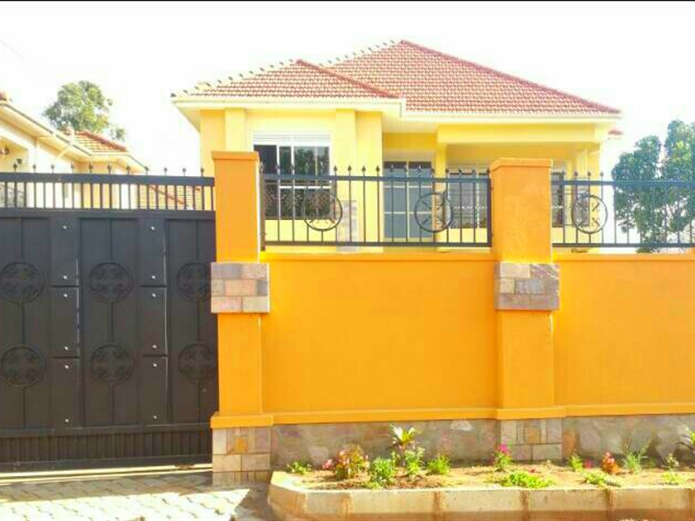 Mansion for sale in Munyonyo Kampala