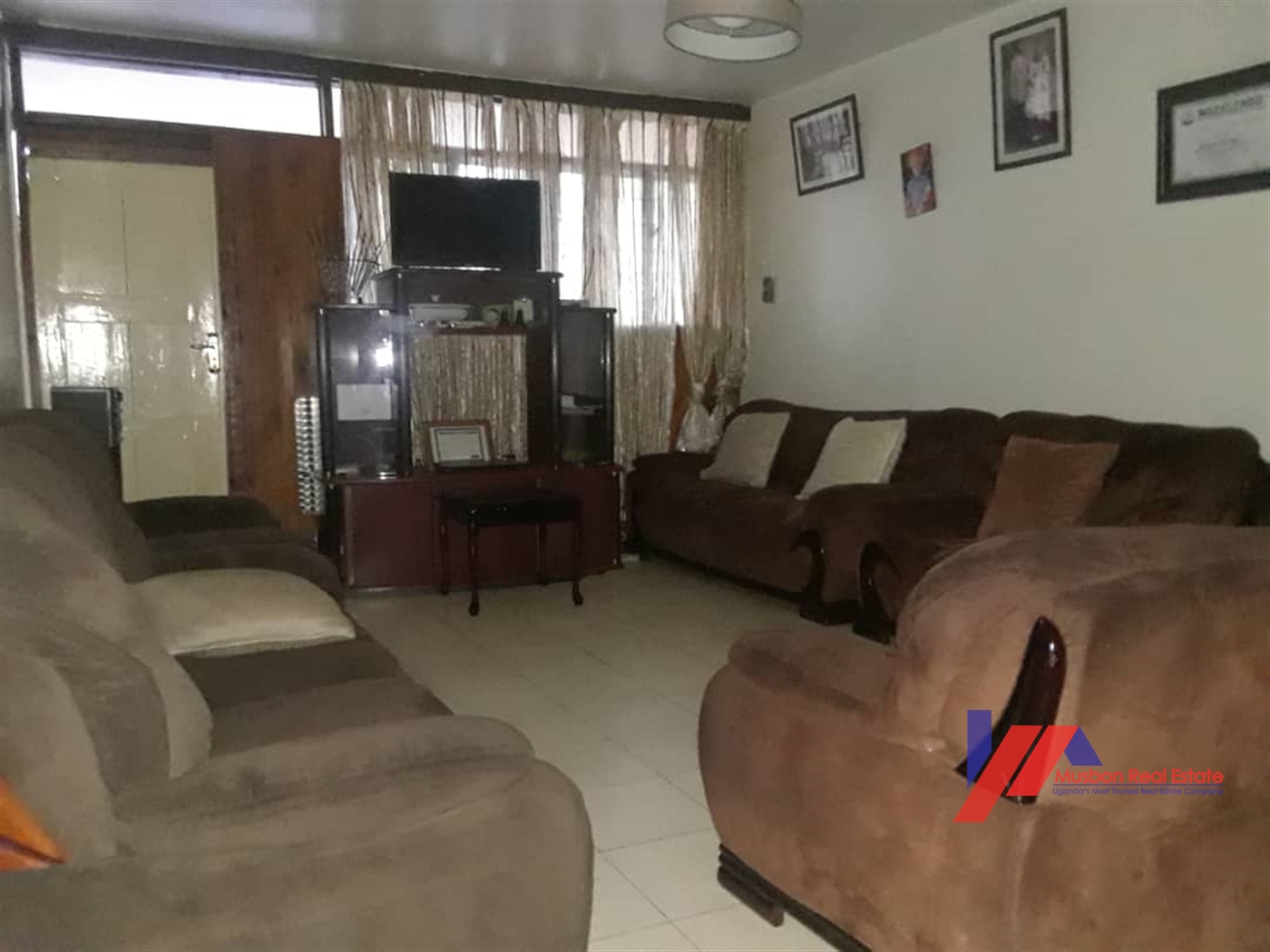 Apartment for sale in Bugoloobi Kampala