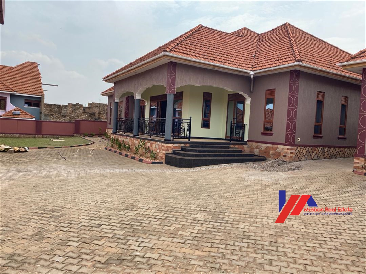 Bungalow for sale in Mutungo Kampala