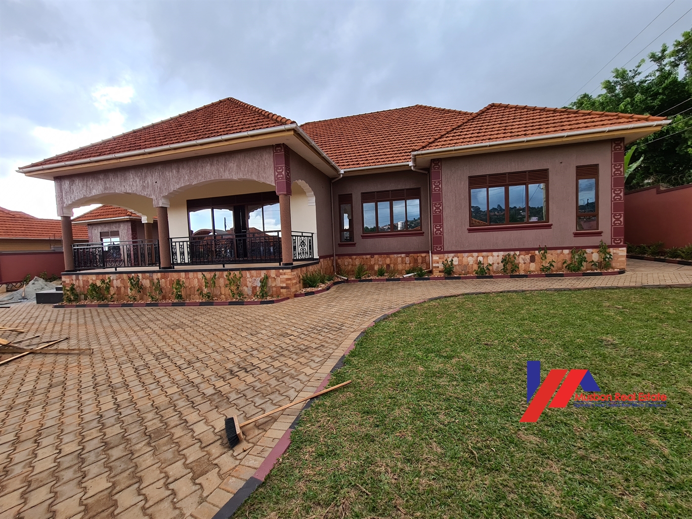 Bungalow for sale in Luzira Kampala